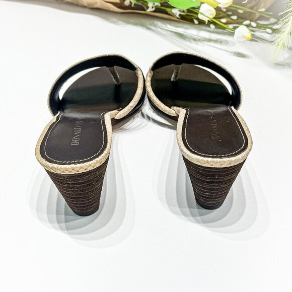 Donald Pliner VIIM Neutral Taupe (Praline) Snake Skin Sandals, NWOT, Size: 7M - Picture 7 of 9